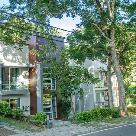 Lake Villas Premium Kandy-3